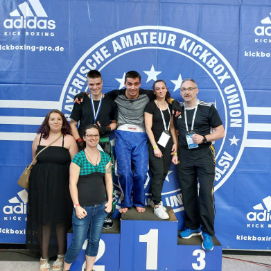 2024-05-04_um_20.59.24_a738a1c5.jpg 2024-05-04_um_20.59.24_a738a1c5.jpg