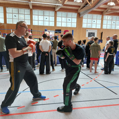 2024-05-04_um_20.59.26_e2ed860c.jpg 2024-05-04_um_20.59.26_e2ed860c.jpg